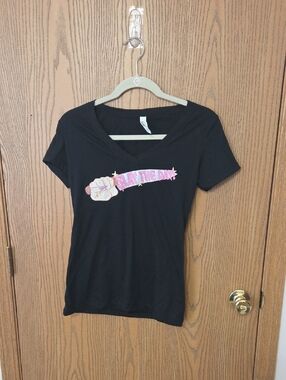 Women's Black V-Neck Tee with Pink Graphic 'Slay the Day'